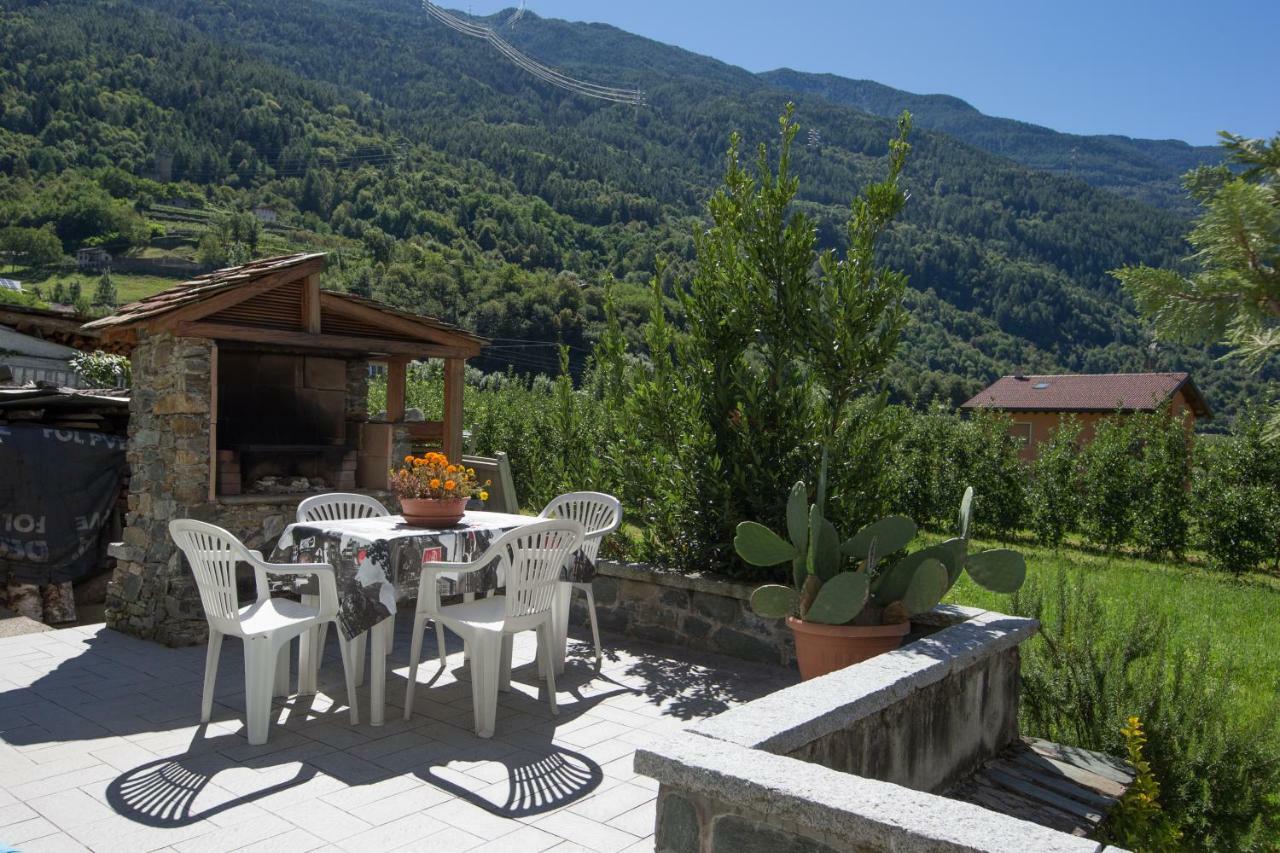 Hotel Free Hugs Mazzo di Valtellina Exterior foto