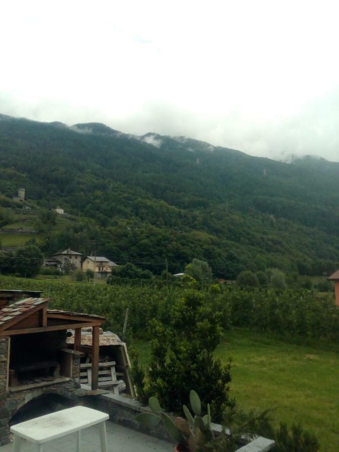 Hotel Free Hugs Mazzo di Valtellina Exterior foto