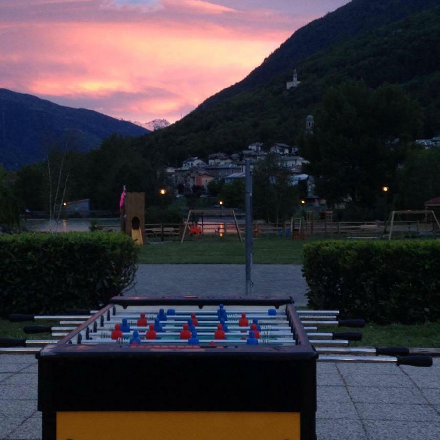 Hotel Free Hugs Mazzo di Valtellina Exterior foto